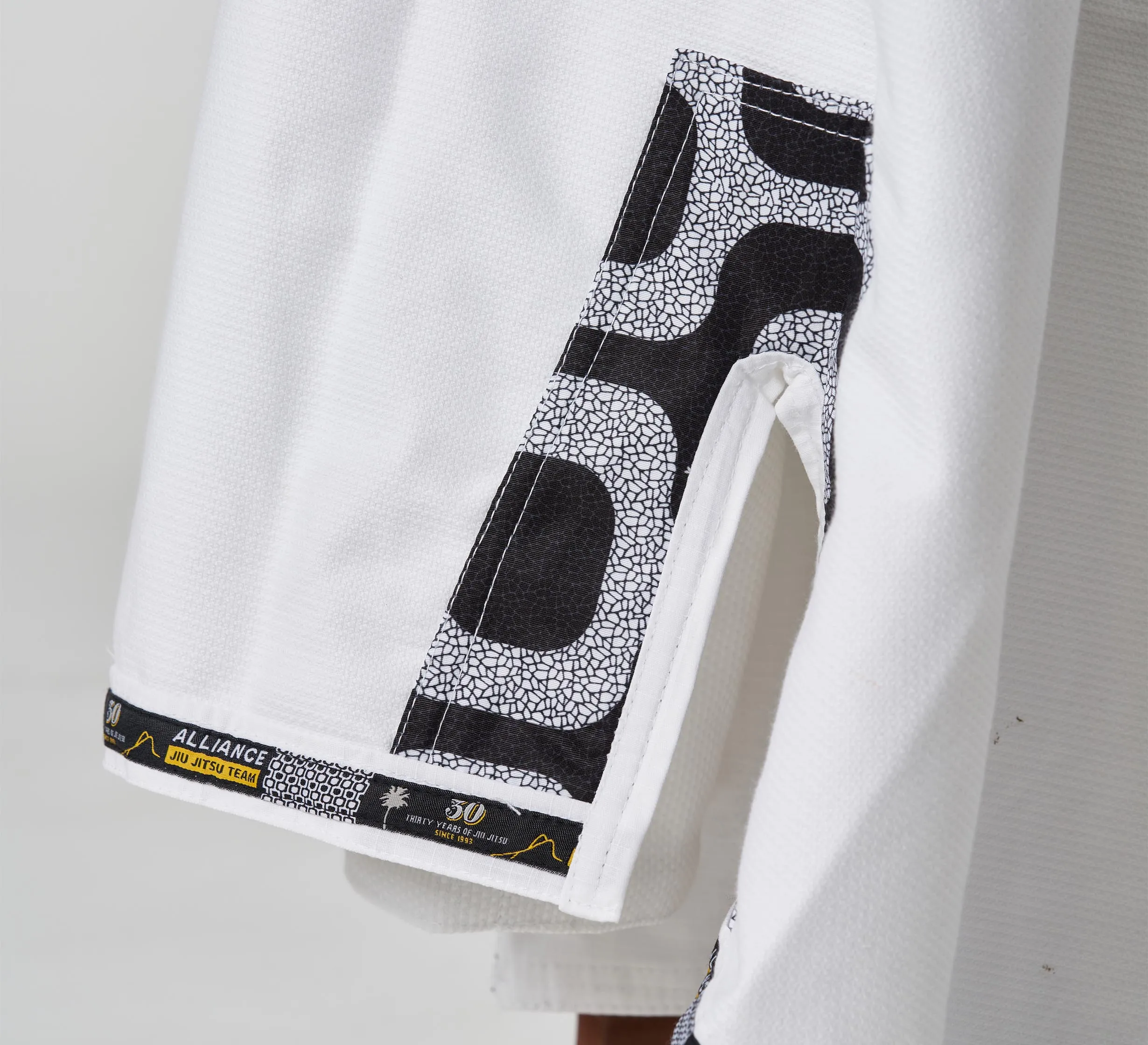 Alliance Limited Edition 30th Anniversary BJJ Gi White