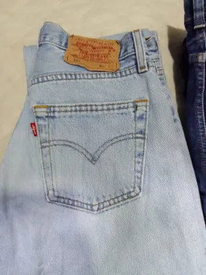 Levis 501 (100) pieces