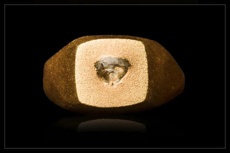 Rough Diamond Signet Ring - <strong>0.39 ct.</strong>