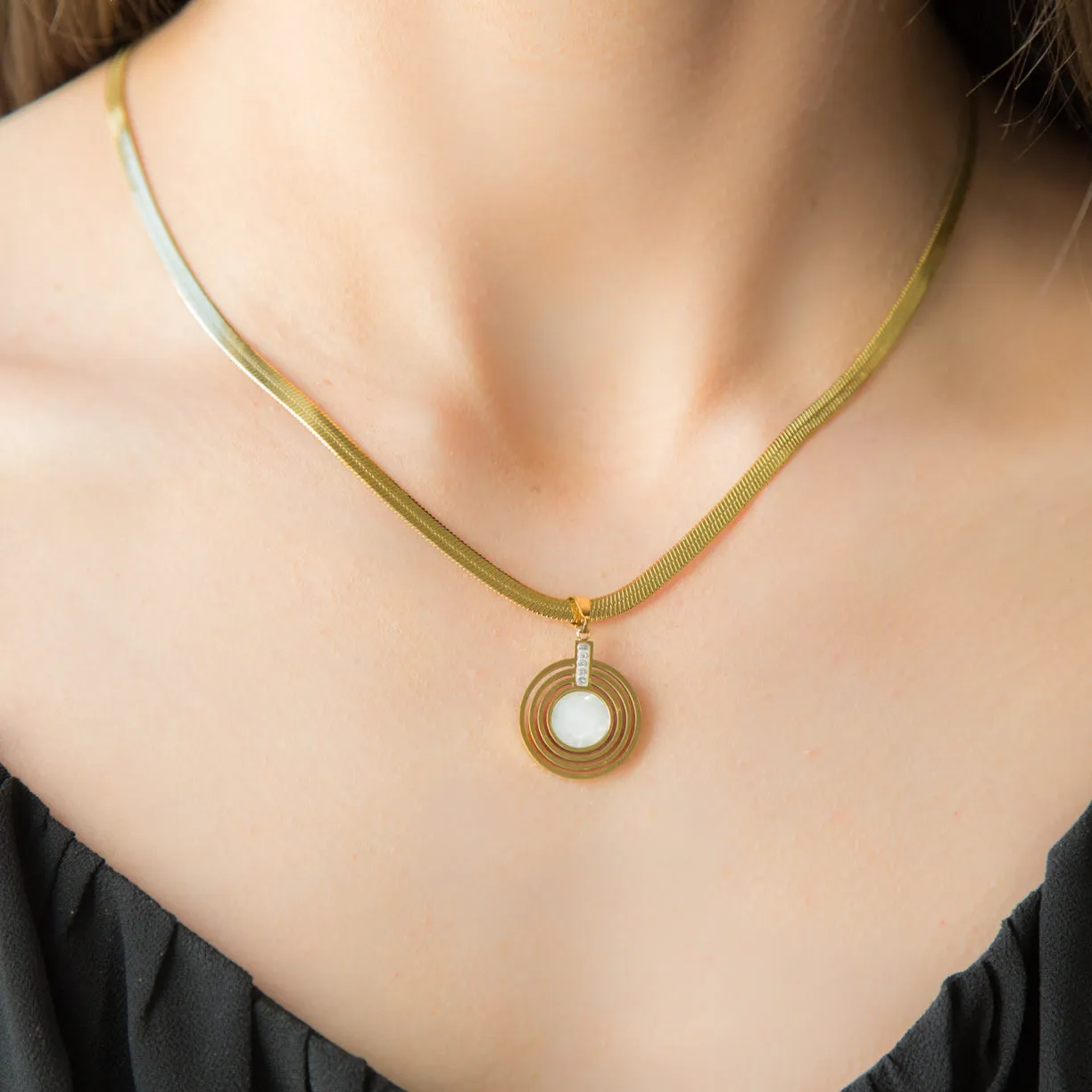 Venice GOLD Necklace Gold Plated Multilayer Ring Necklace Round Shell Pendant