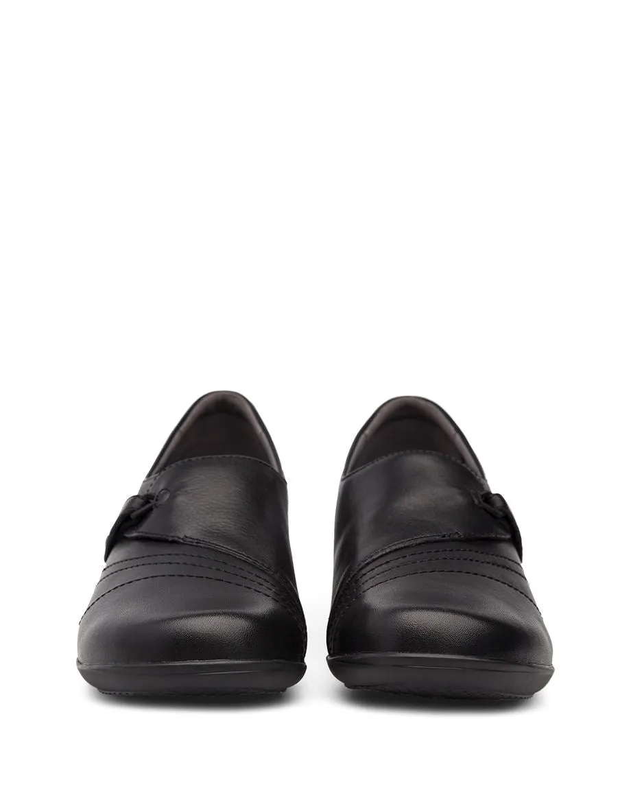 Women's Dansko Franny Color: Black Milled Nappa