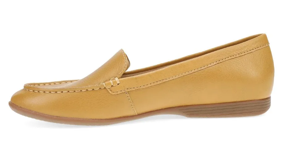 Women's Dansko Lorri 2043030600 Color:  Wheat Tumbled